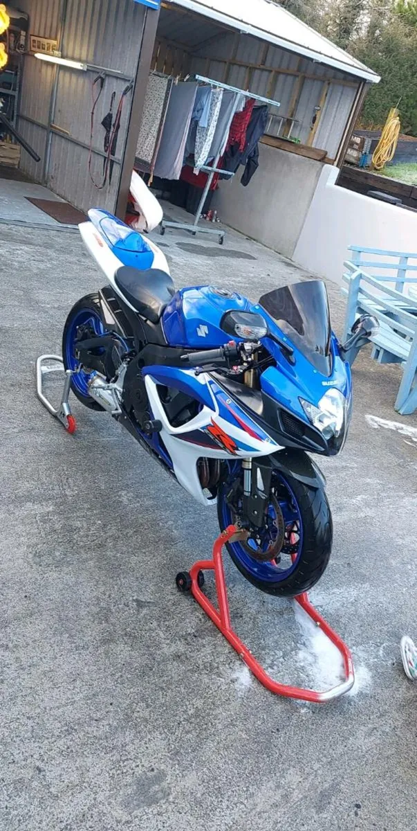 Suzuki K7 GSXR - Image 1