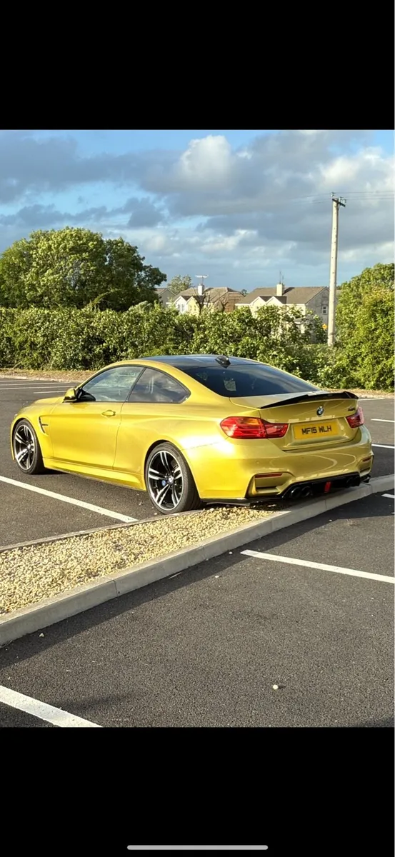 BMW M4 - Image 2
