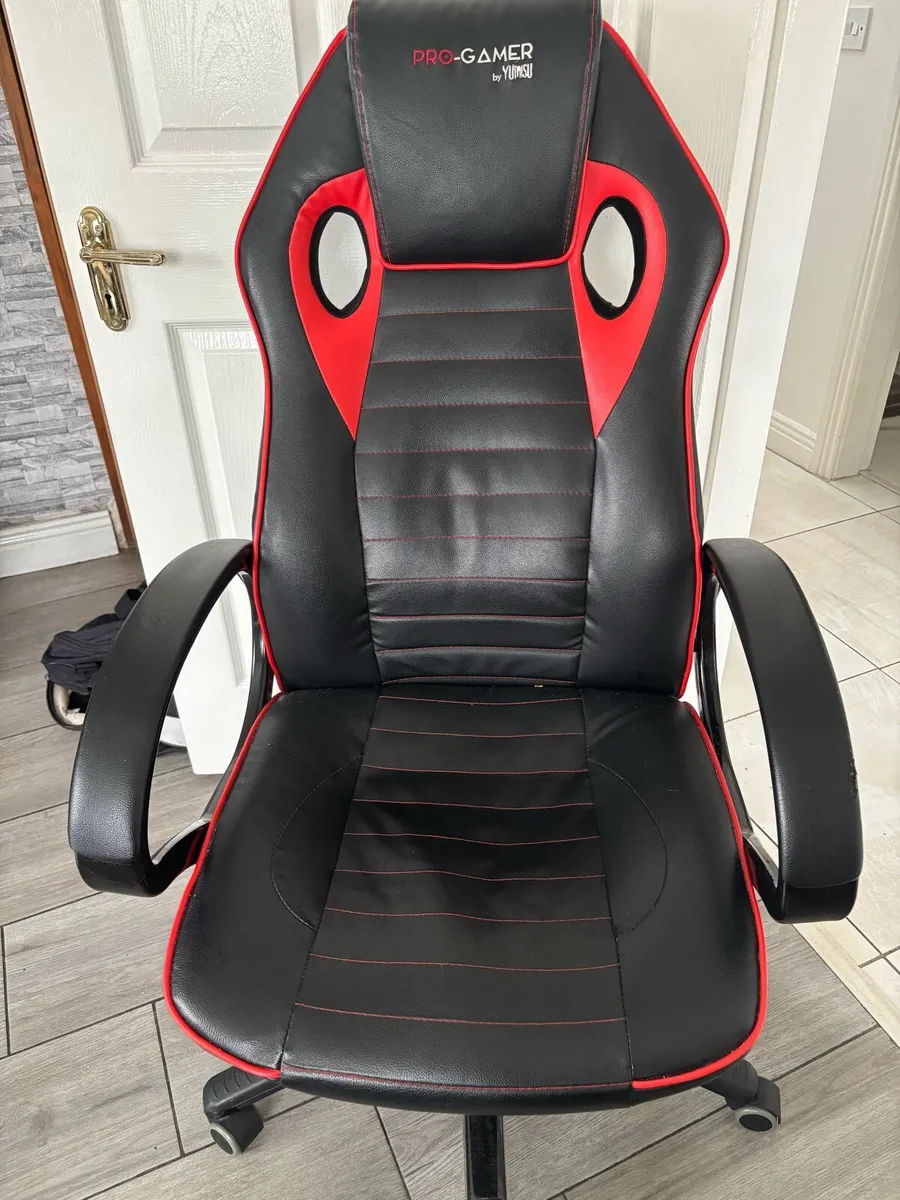 Gaming Chair - Image 1
