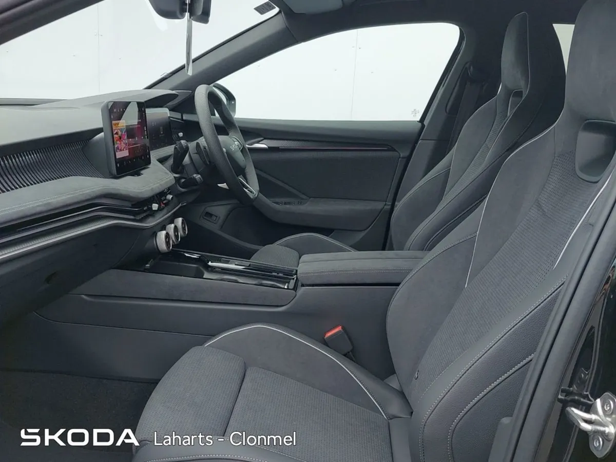 Skoda Superb Combi Sport 2.0tdi 150HP DSG 9014 - Image 4