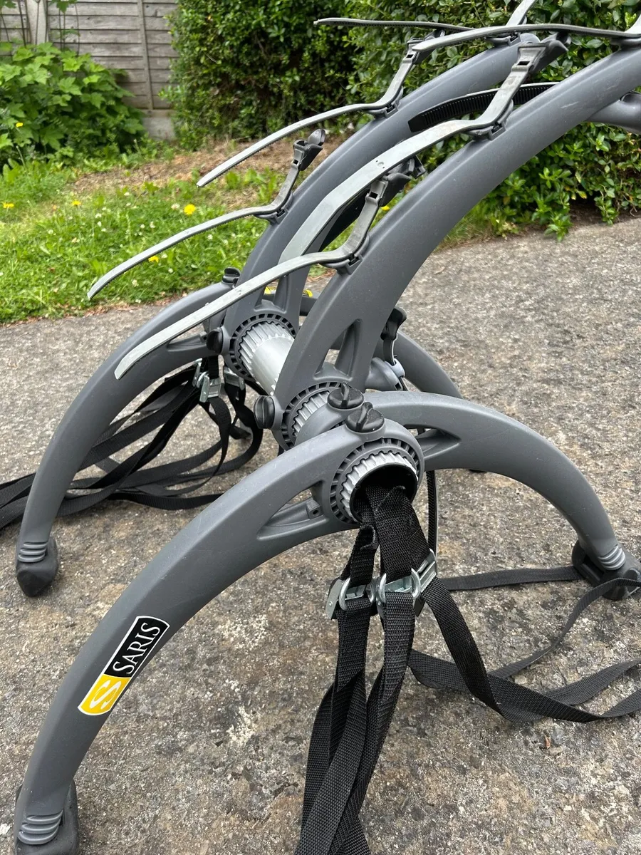 Bike rack - 3 bikes - Image 1