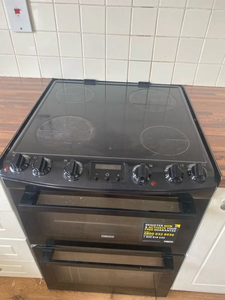 Zannussi oven - Image 1