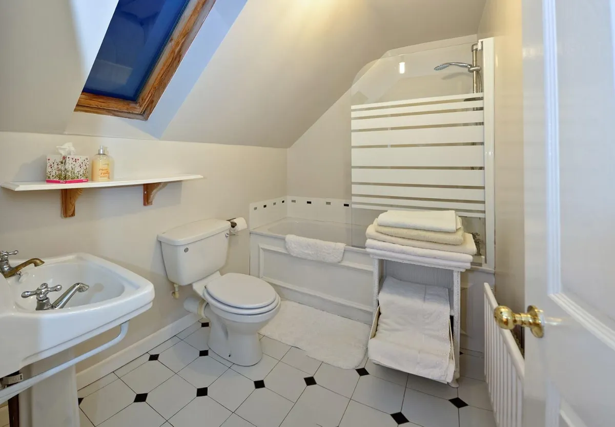 House in Mullaghmore for weekly Renting - Image 3