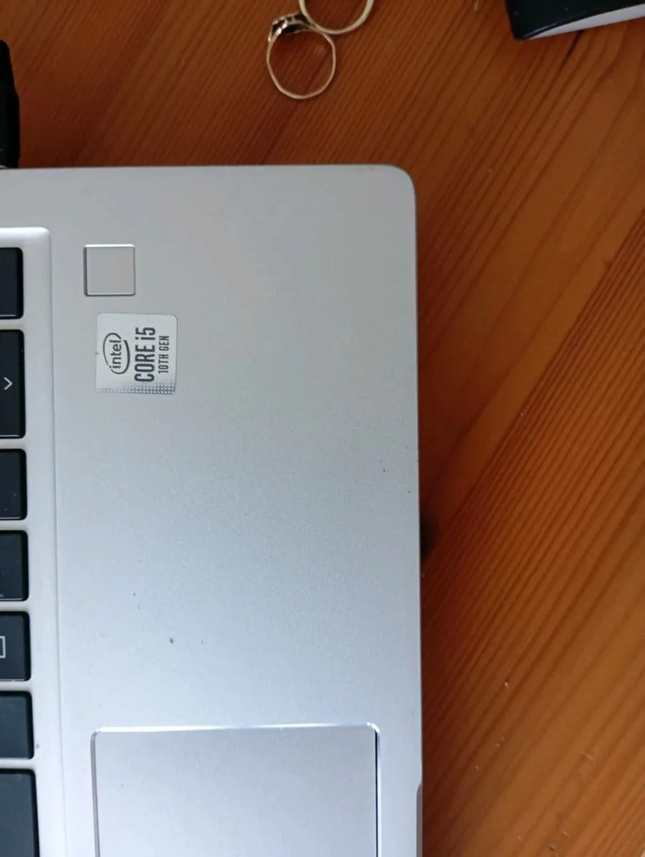 HP pro 440 G7 & speakers - Image 3