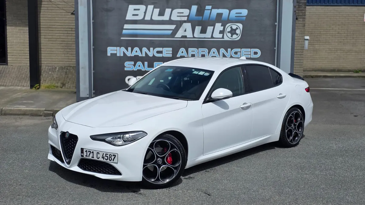 Alfa Romeo Giulia Super Sport 2.2 Diesel Auto 150h - Image 1