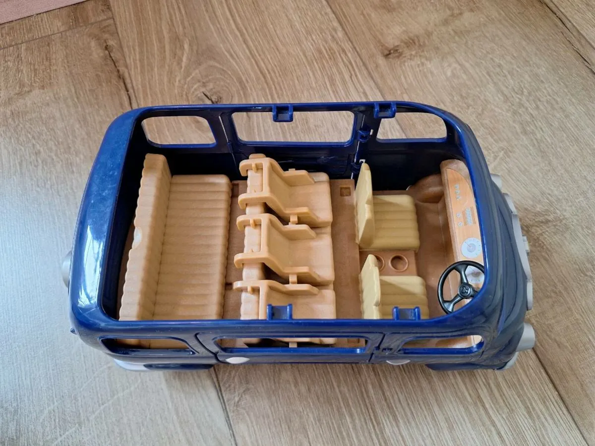 Sylvanian Families- Car, Caravan and Family - Image 3