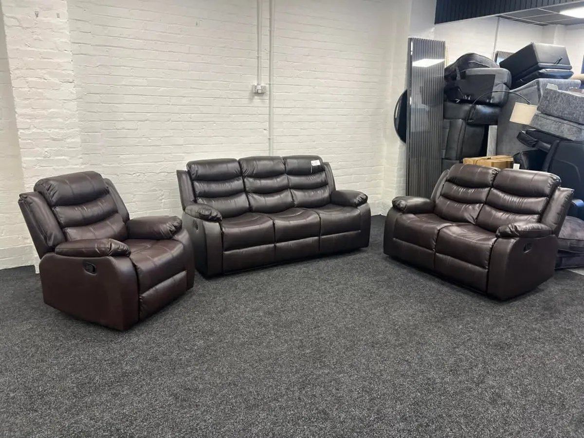 Roma Dark Brown Leather Manual Recliner Sofa - Image 4