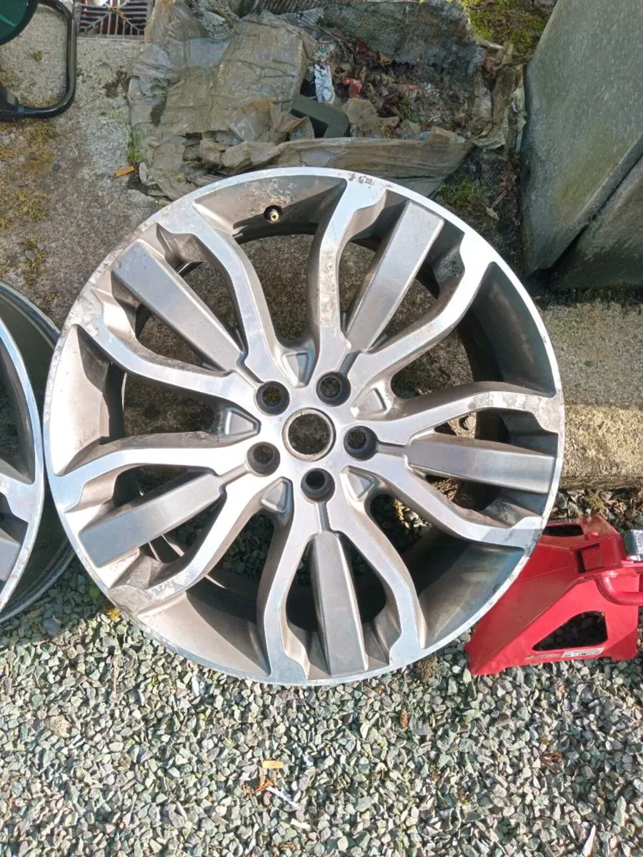 Land rover discovery/range rover 21inch alloys - Image 3