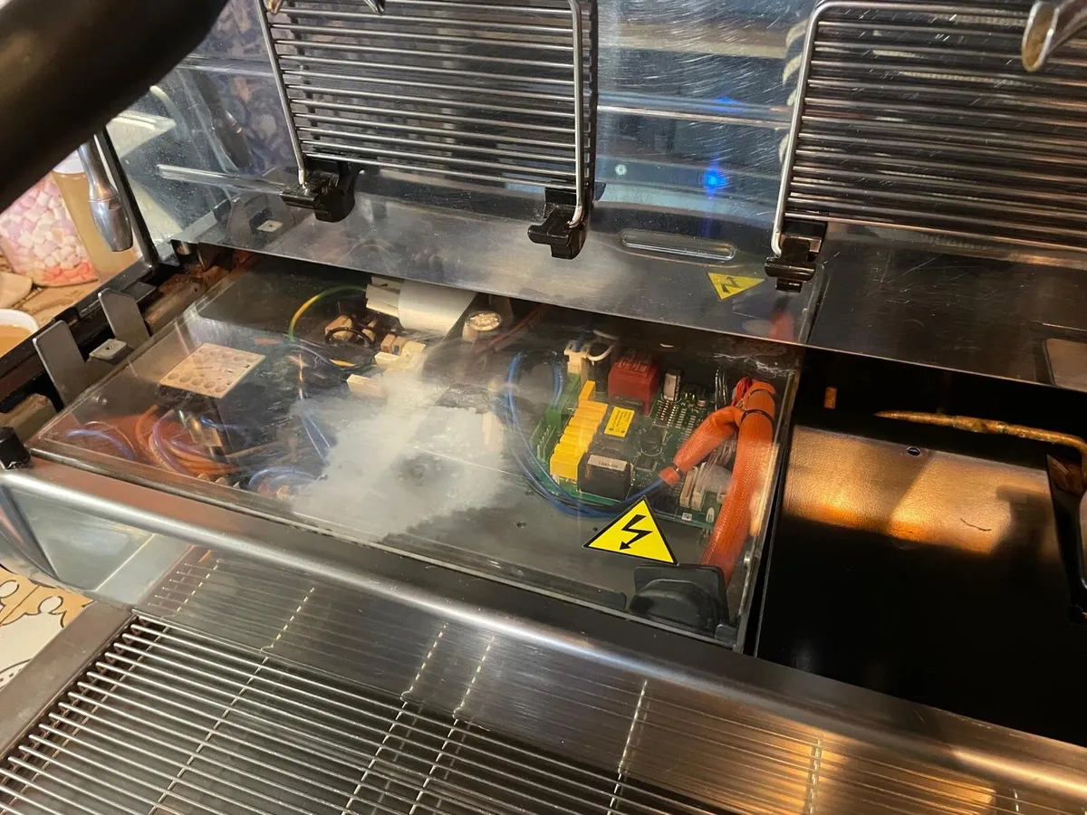 Faema Coffee Machine - Image 2