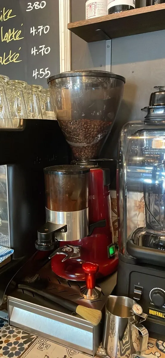 Faema Coffee Machine - Image 4