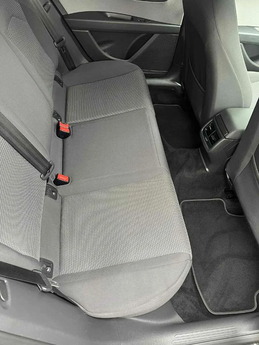 SEAT Leon 2019 - Image 2