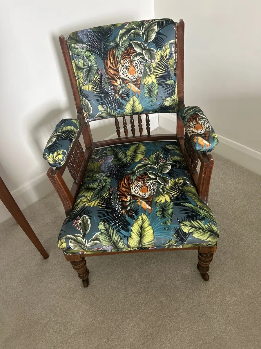 Arm chair - Image 1