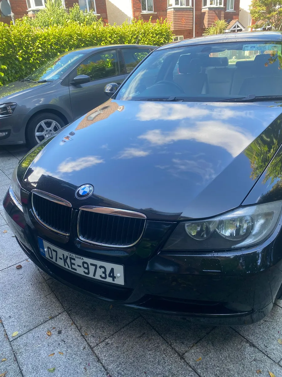 BMW 320I 2007 2.0 Petrol 5 Speed Manual - Image 2