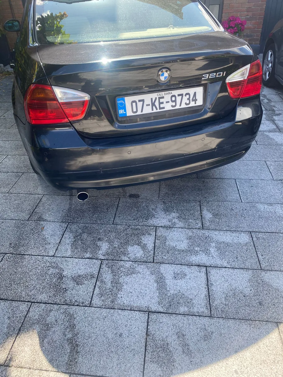 BMW 320I 2007 2.0 Petrol 5 Speed Manual - Image 3