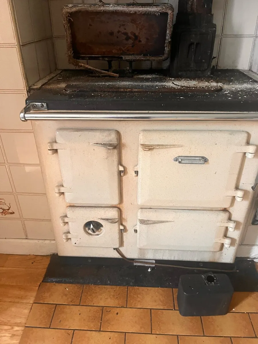 Stanley oil cooker range - Image 1