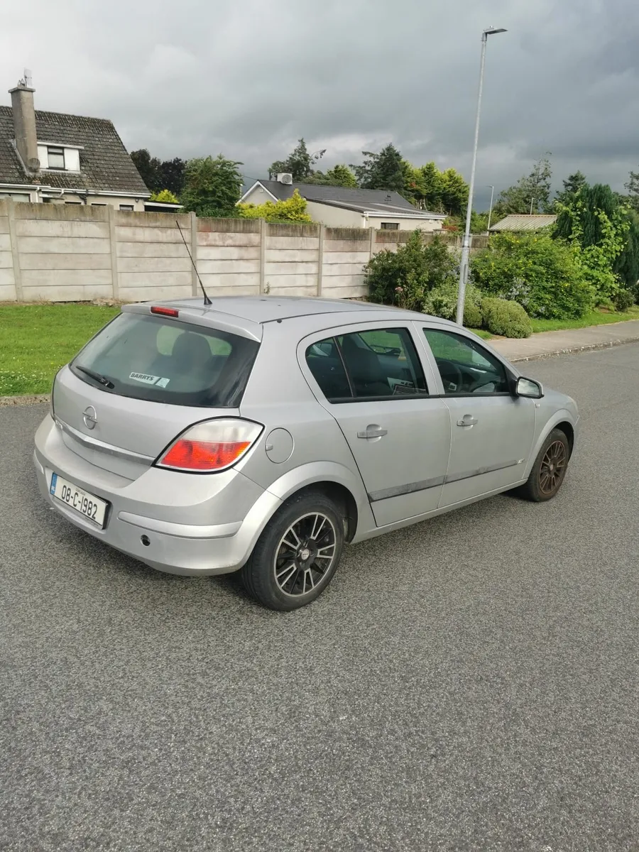 Opel Astra 1.4 petrol nct 5/26 tax 7/25 - Image 1