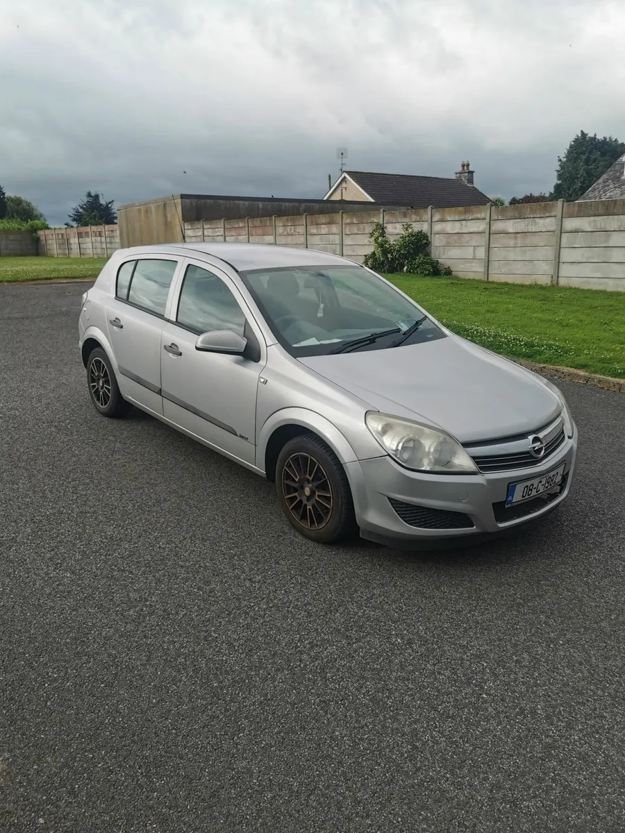 Opel Astra 1.4 petrol nct 5/26 tax 7/25 - Image 2