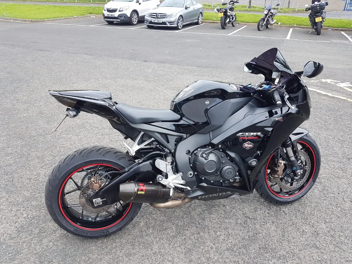 Honda CBR1000R Fireblade - Image 4