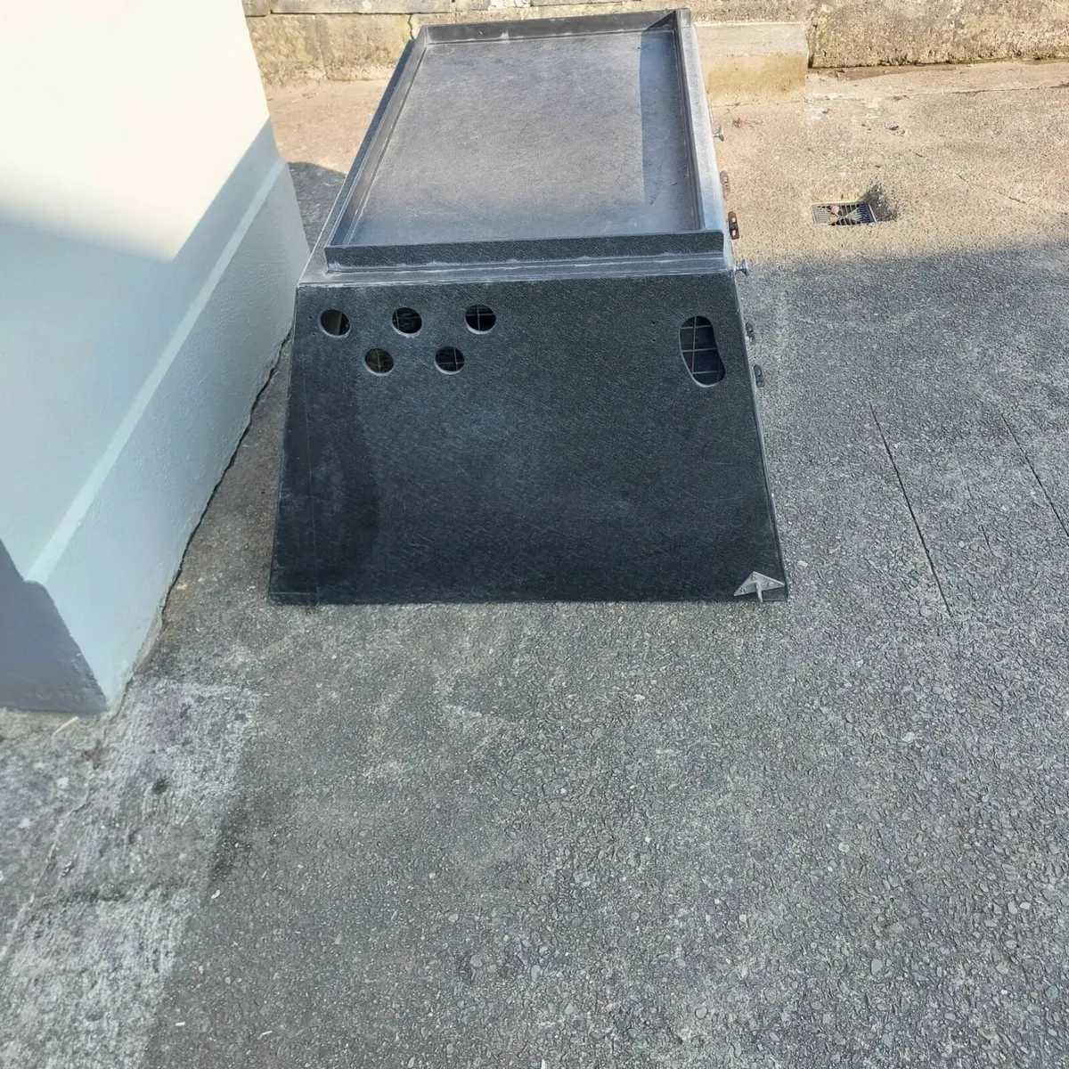 Dog Carrier Box - Image 2