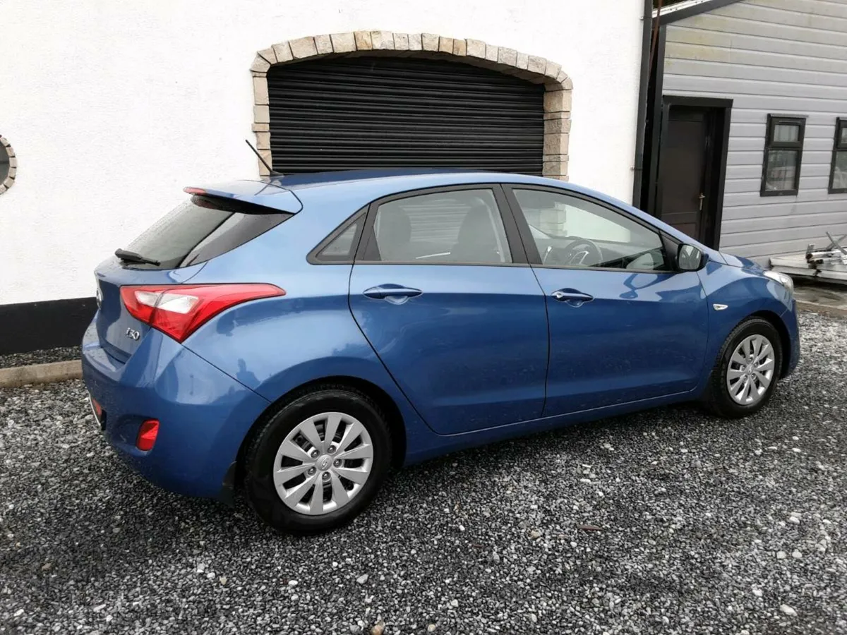 152 Hyundai i30 1.4 petrol - Image 2