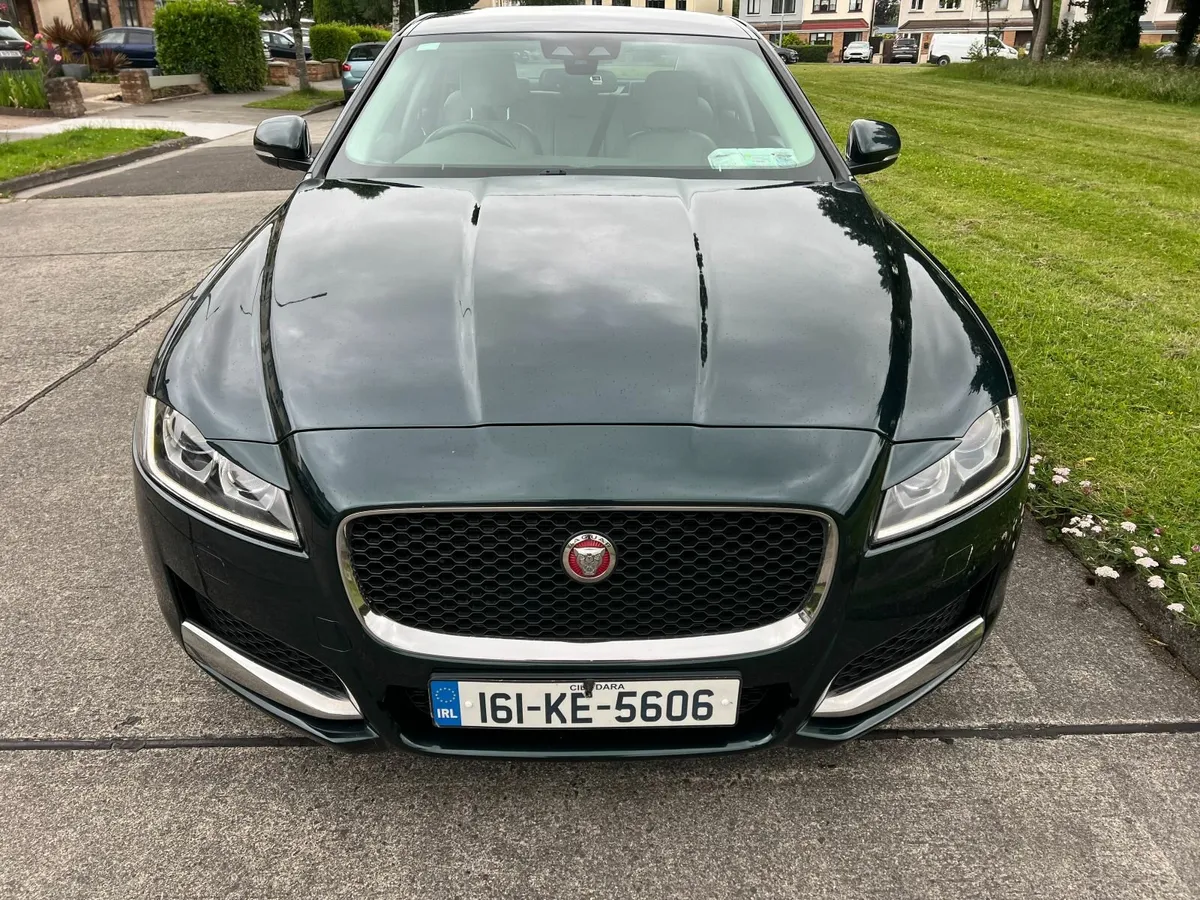 Jaguar XF 2016 - Image 2