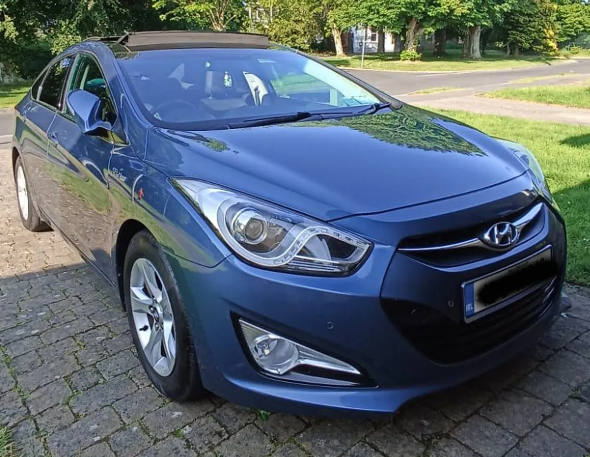 Hyundai i40 Premium 2012 - Image 1