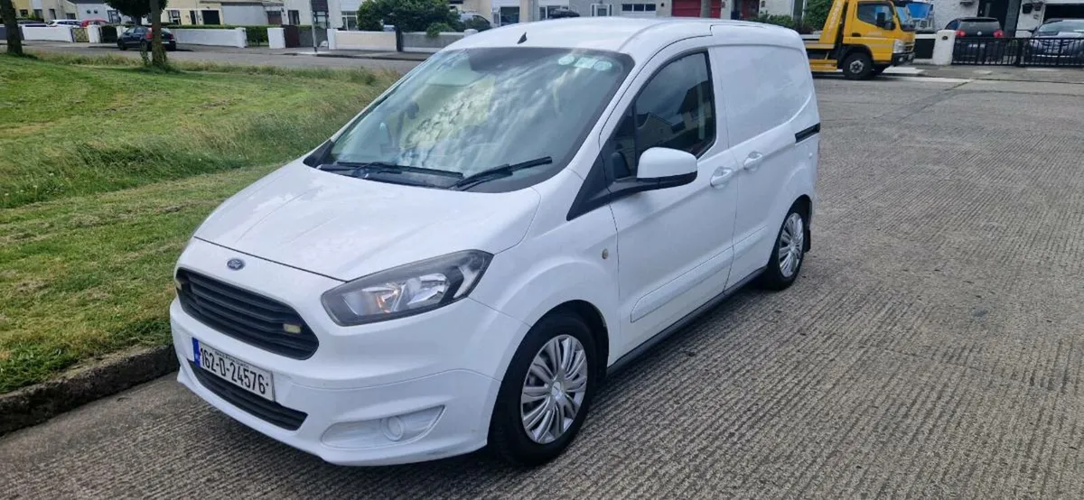 Ford Transit Courier - Image 1