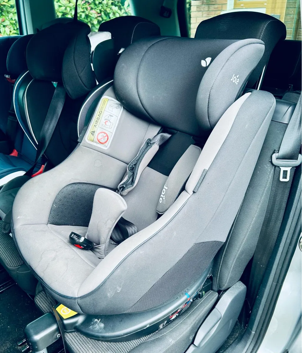 Joie 360 Spin car seat