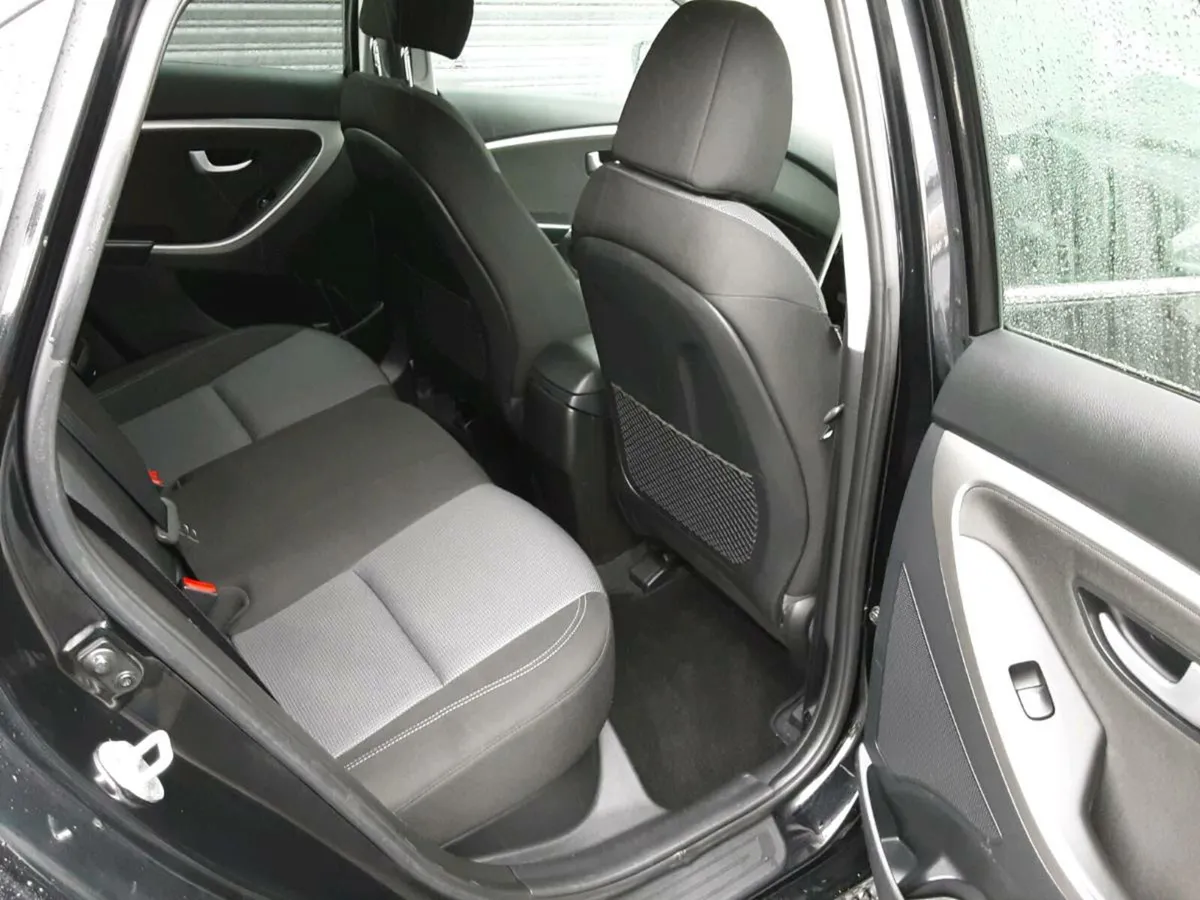 152 Hyundai i30 Diesel - Image 4