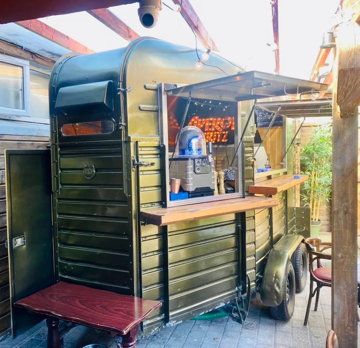 Mobile coffee trailer / cocktail bar €6950 NOW - Image 1