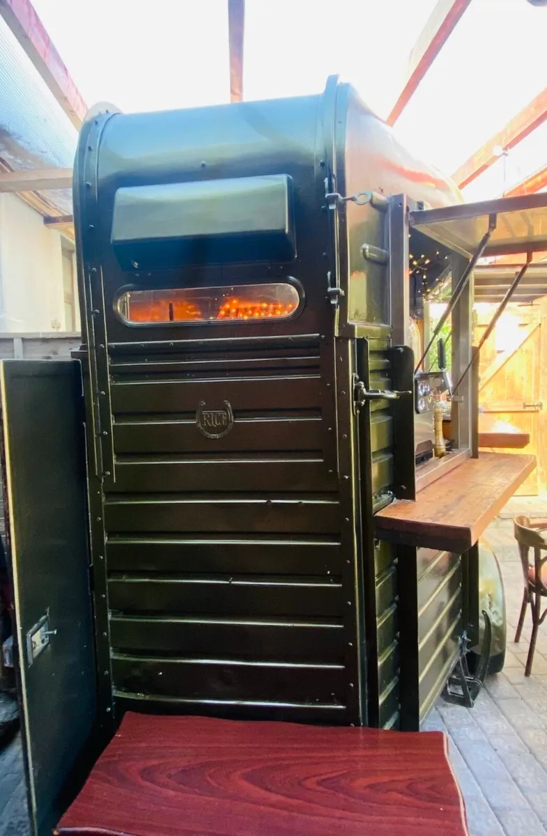 Mobile coffee trailer / cocktail bar €6950 NOW - Image 2