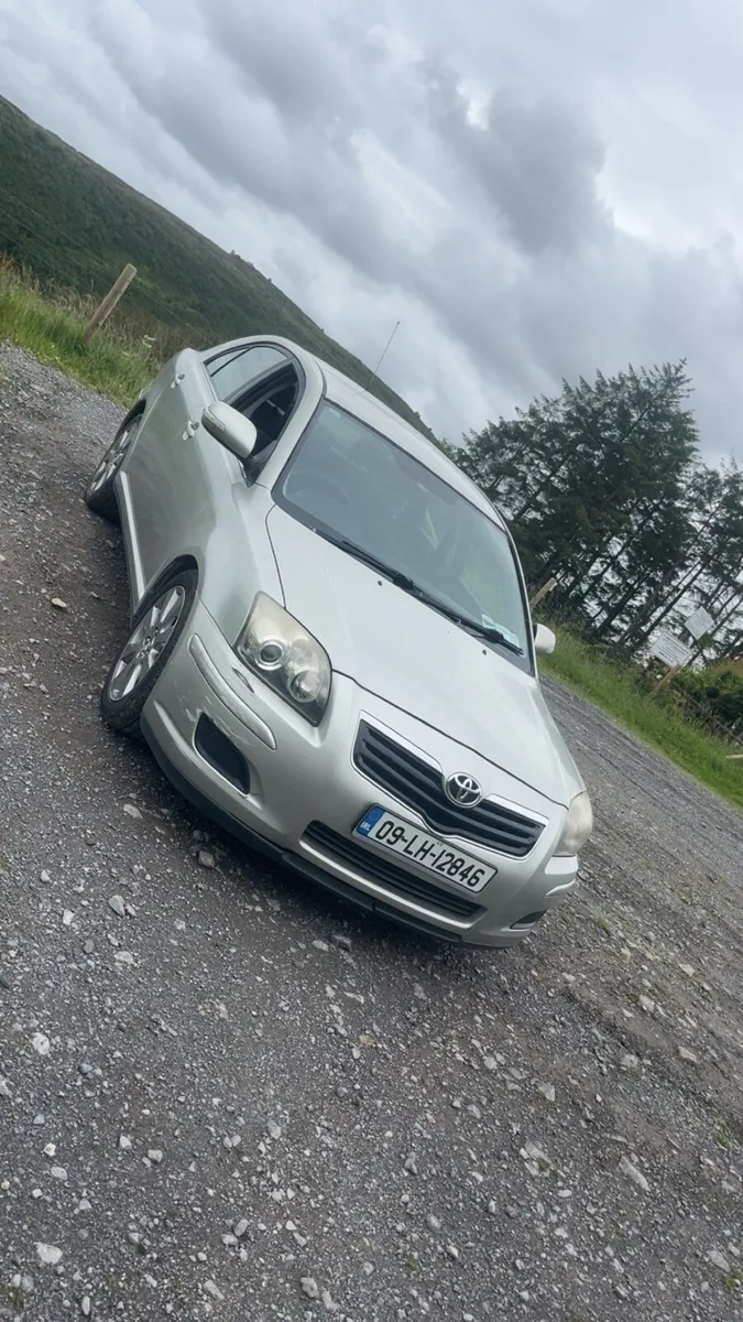 Toyota Avensis - Image 2