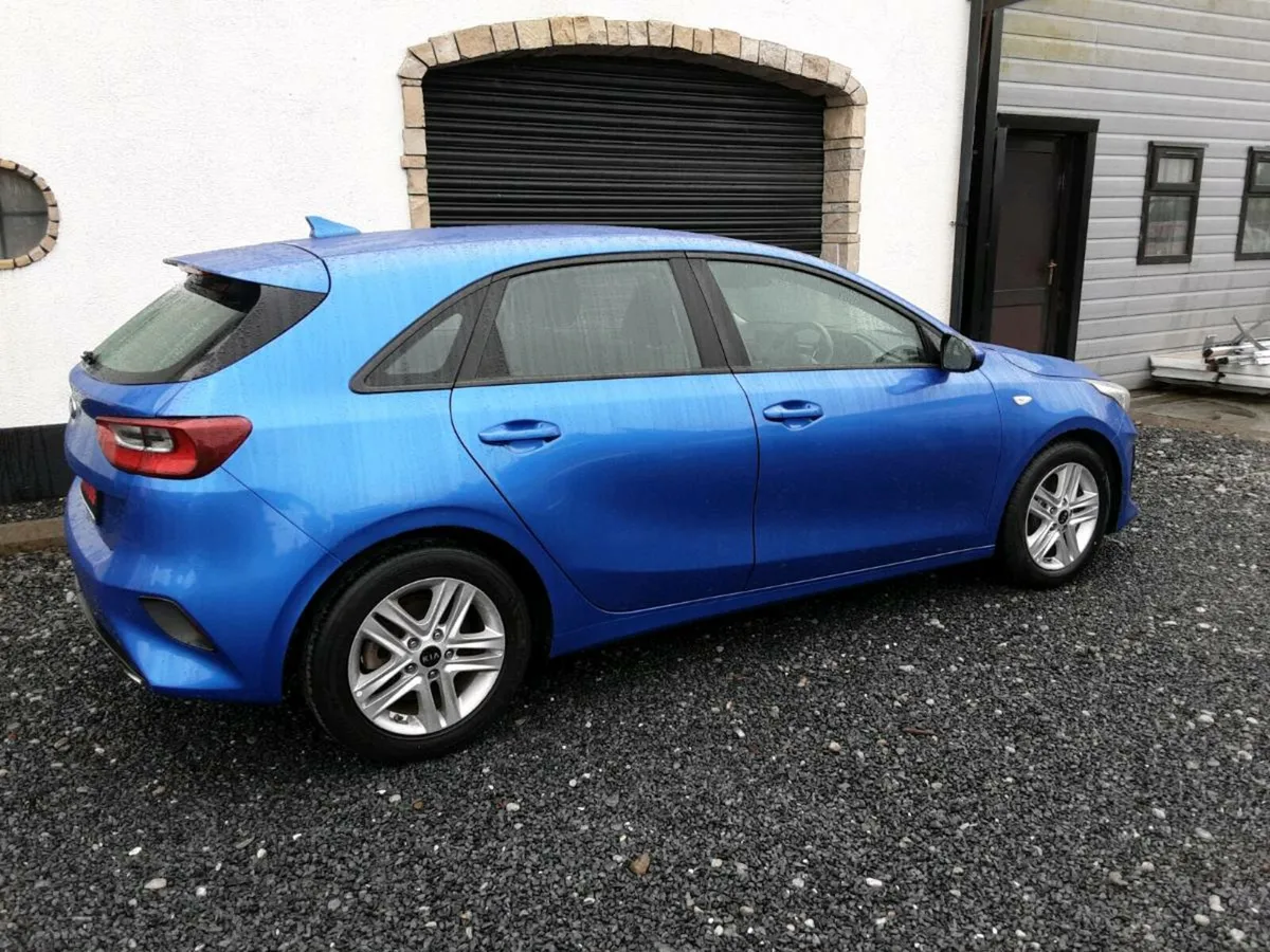 Kia ceed 1.6 Diesel - Image 2