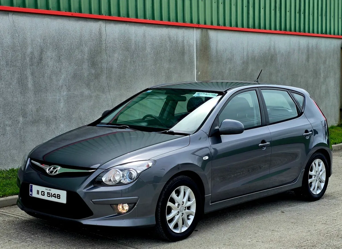 Hyundai i30 2011 - Image 1