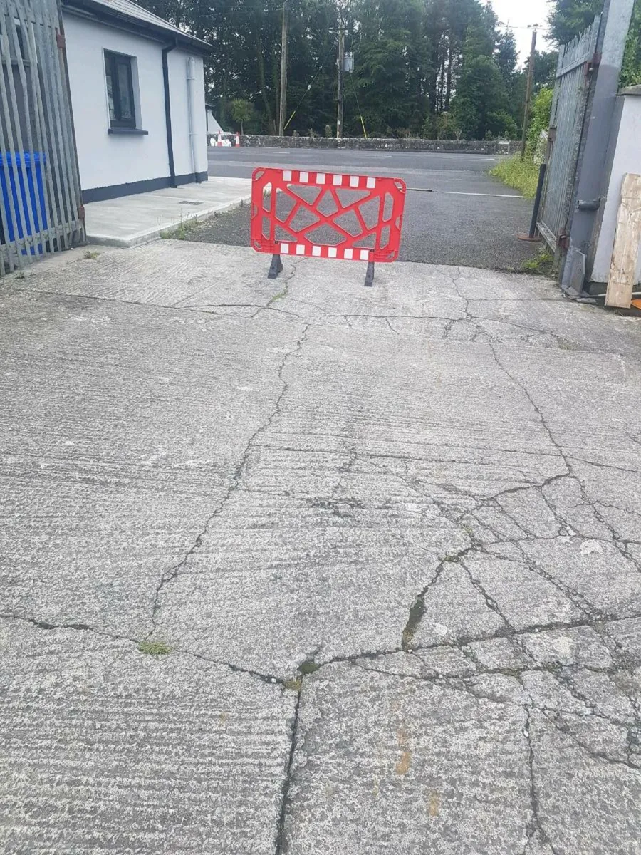 Safety barriers - Image 2