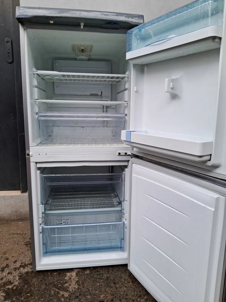 FRIDGE AND FREEZER - Image 4