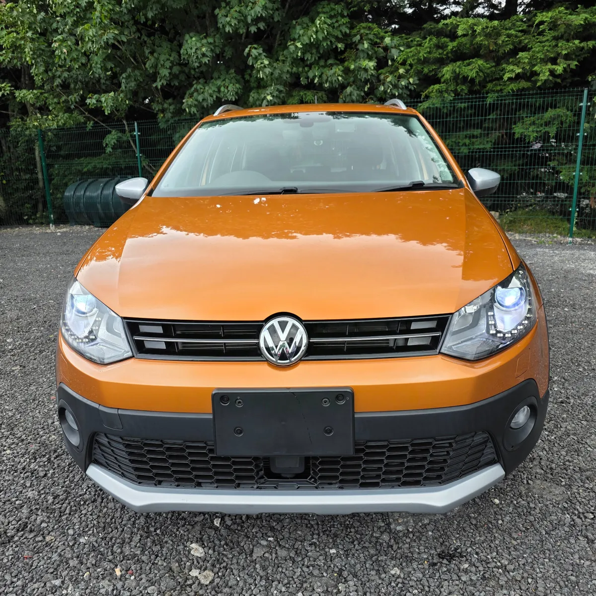 VW Polo Cross Automatic Alloys Low Mileage - Image 3