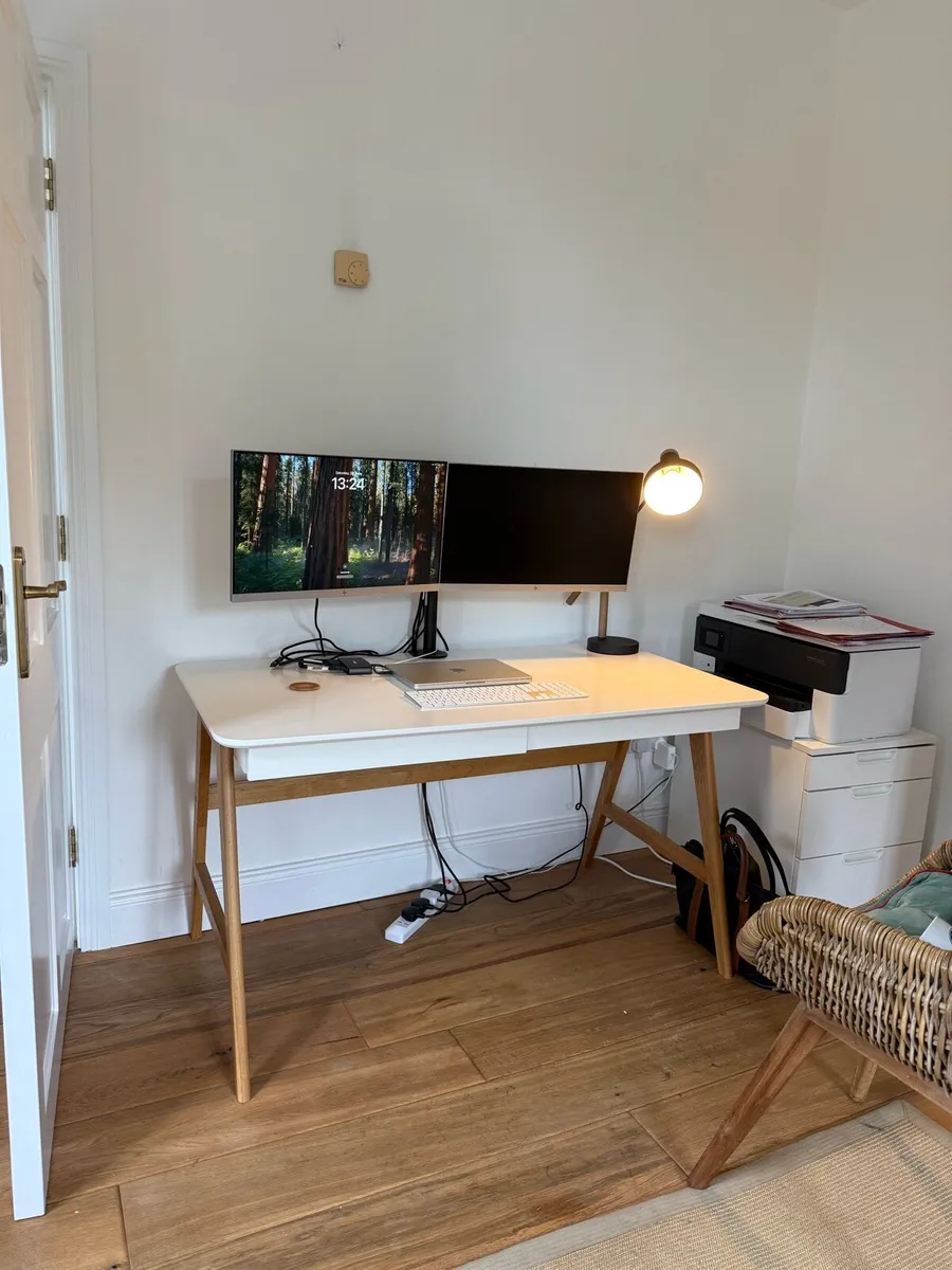 Desk - Image 1