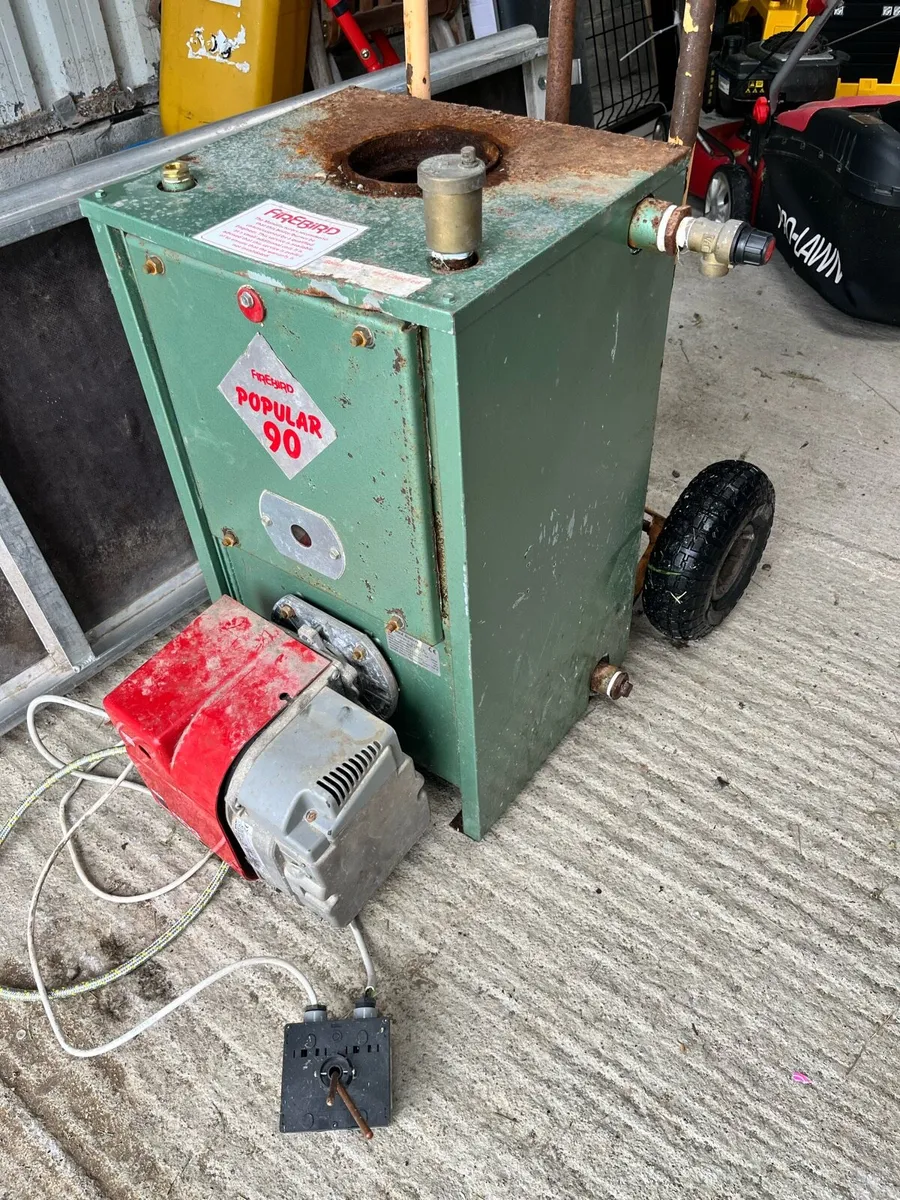 Oil burner - Image 1