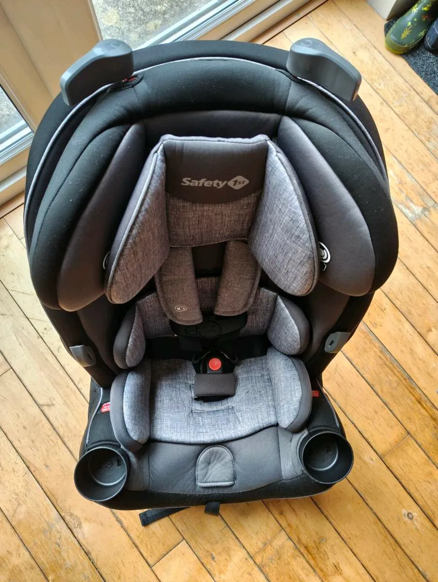 Safety 1st Grow and Go All-in-One Convertible Car - Image 4