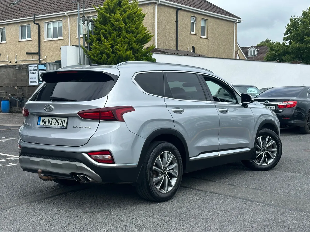 Hyundai Santa Fe 2019 2.2 diesel - Image 3