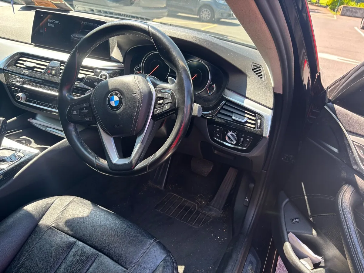 BMW 5-Series 2018 - Image 3