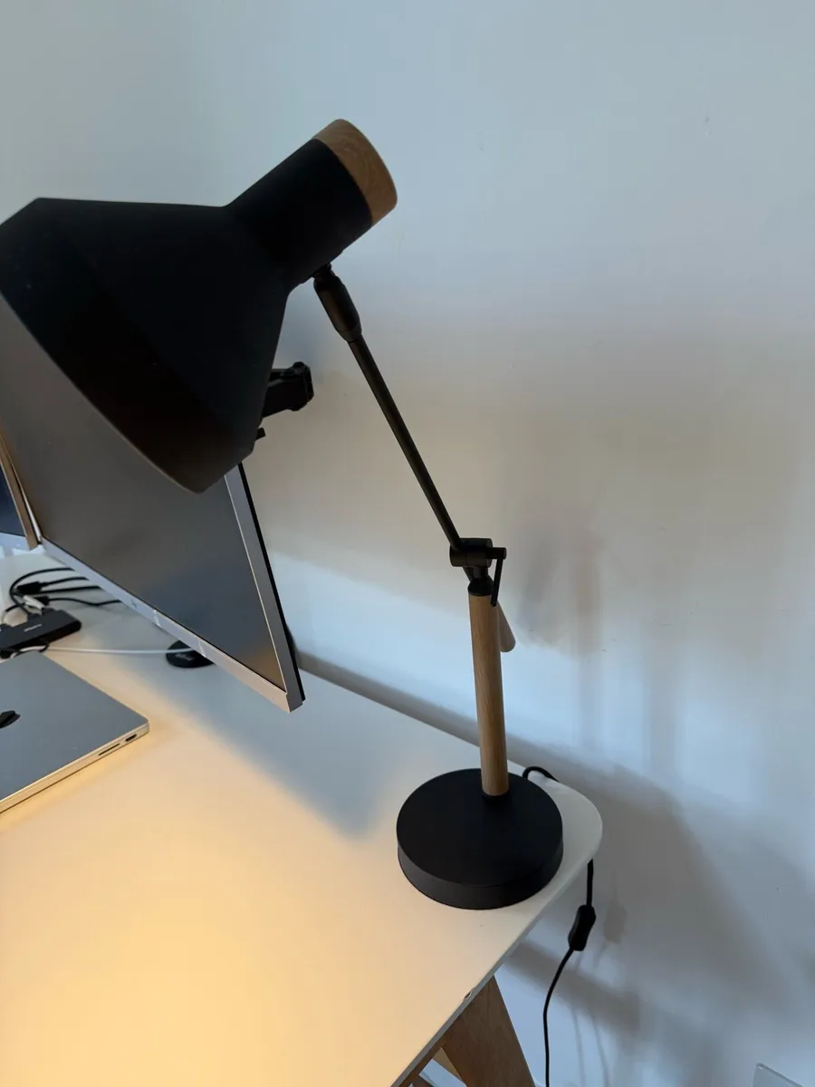 Desk lamp and floor lamp - Image 1