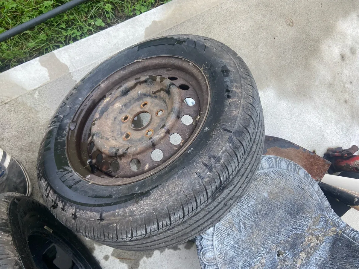 Tyres 195/65/15 - Image 2