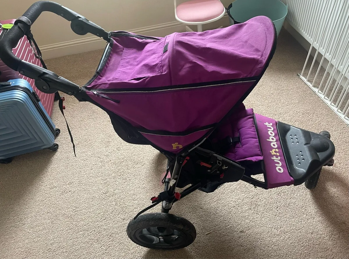 Out n about buggy - Image 2