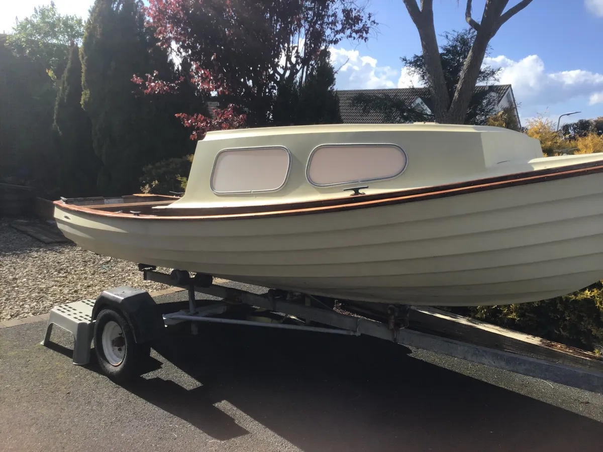 15.5ft fishing boat - Image 4