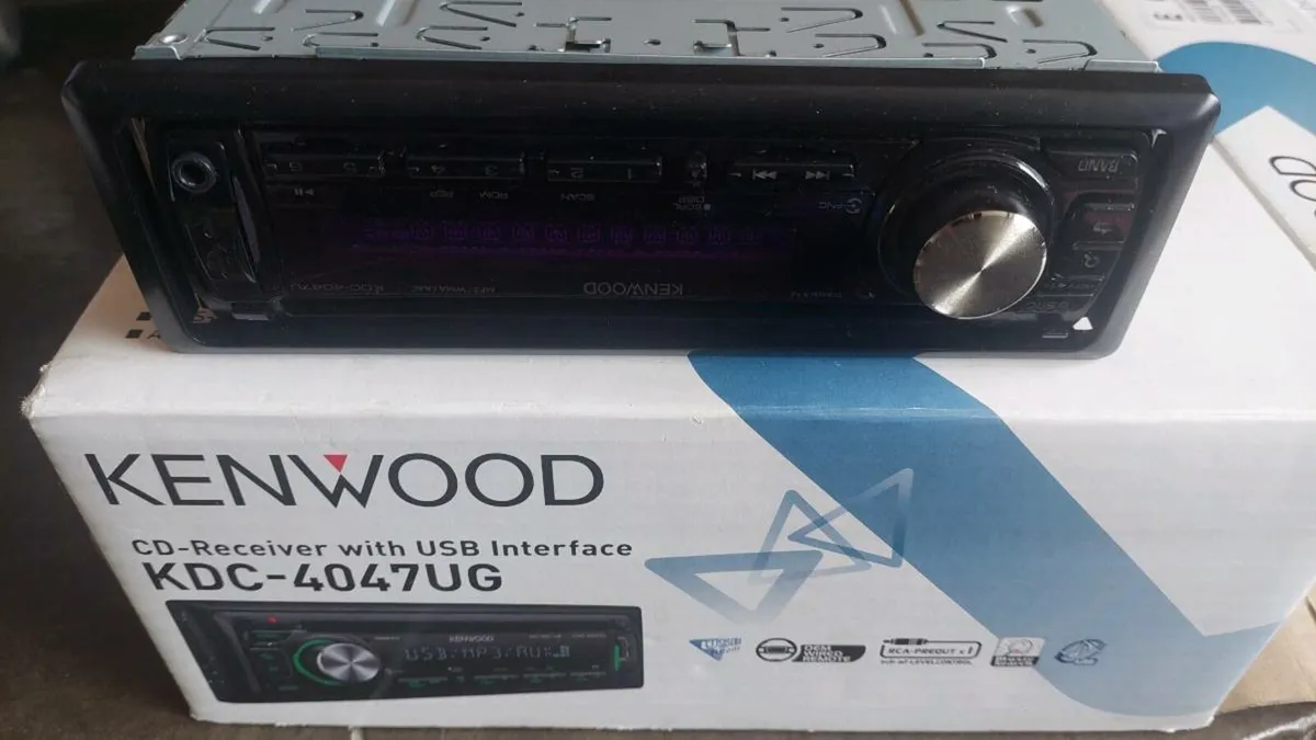 Autoradio with CD - Image 2