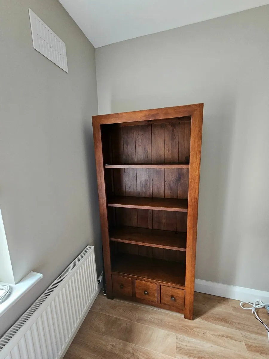 Bookcase cabinet - Image 1