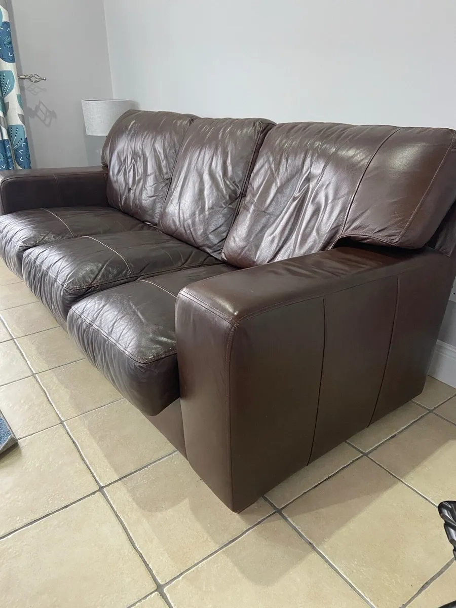 3 seater leather sofa - Image 1