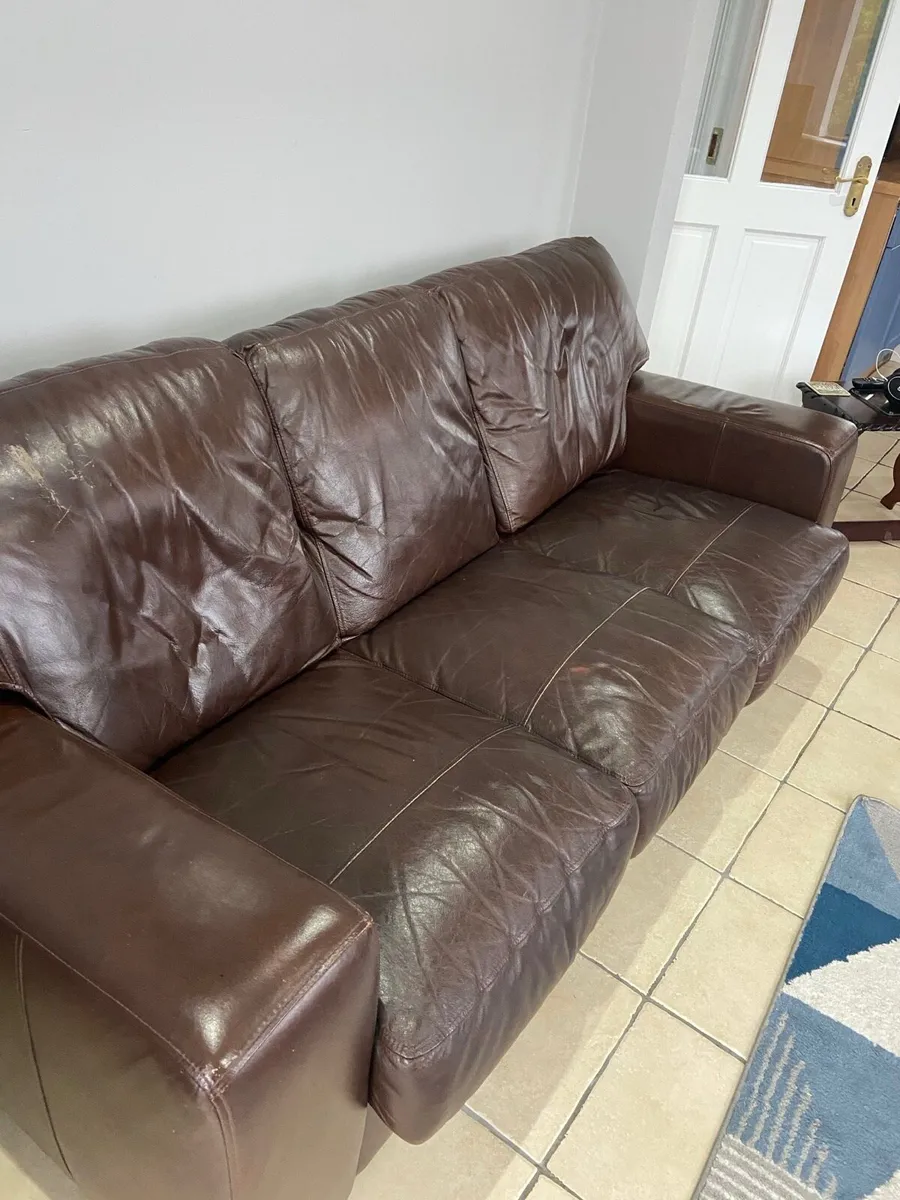 3 seater leather sofa - Image 2